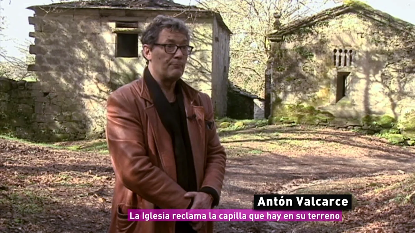 Antón Valcarce denuncia que la Iglesia ha inmatriculado su capilla Antón Valcarce denuncia que la Iglesia ha inmatriculado su capilla