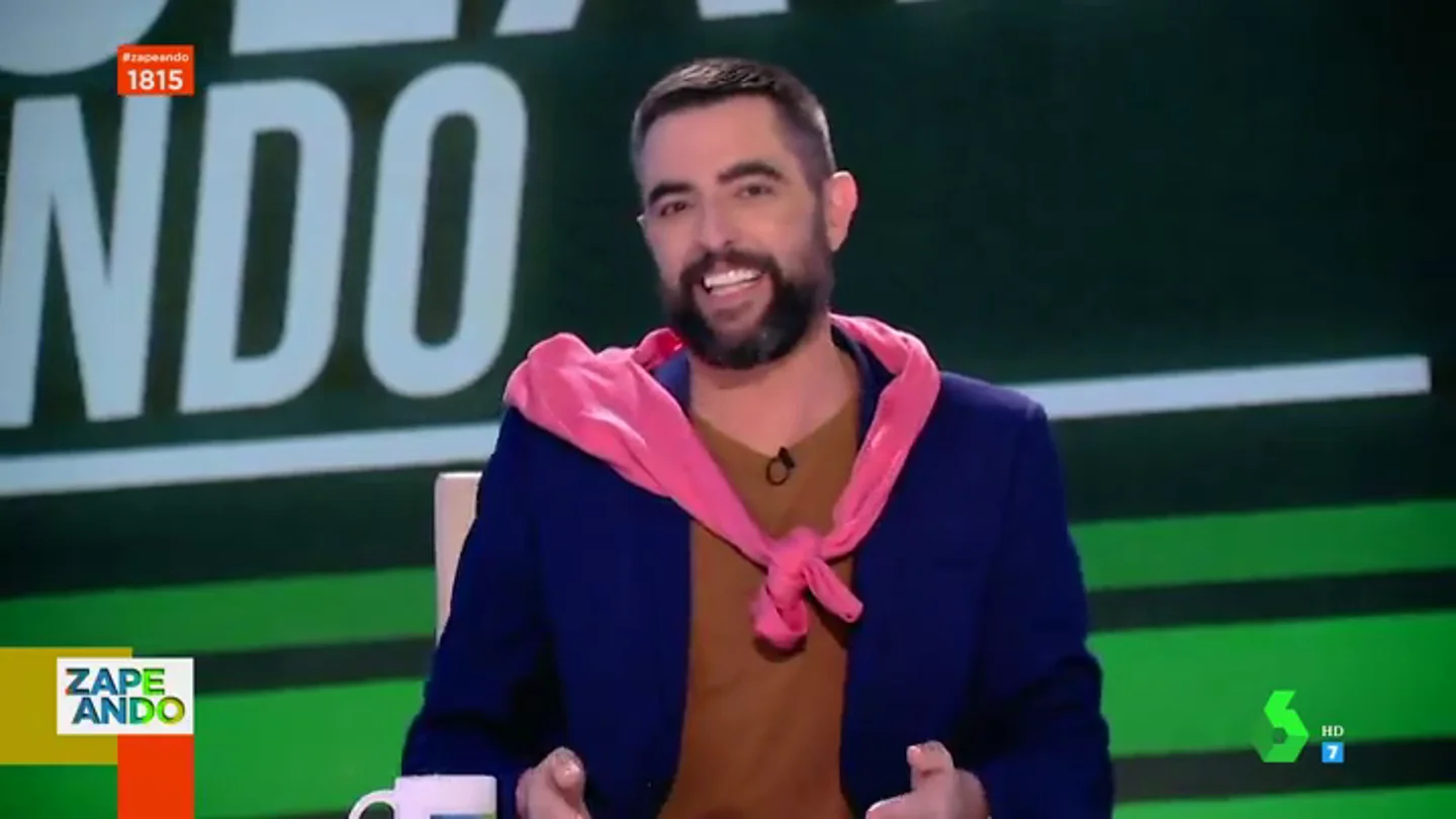 La impecable imitación de Dani Mateo a 'el esmirriao', "el exnovio de Falete que se hizo pasar por homosexual" La impecable imitación de Dani Mateo a 'el esmirriao', "el exnovio de Falete que se hizo pasar por homosexual"