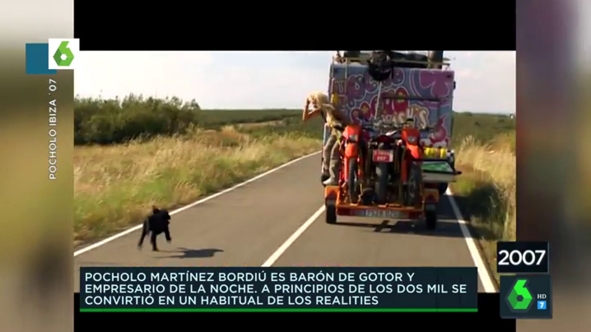 El d a que Arancha Bonete se cay a la carretera desde la caravana de Pocholo 07