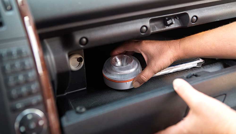 donde lleva las balizas de señalización de accidentes