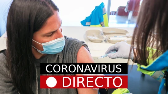 Imagen de la inyección de una vacuna Imagen de la inyección de una vacuna