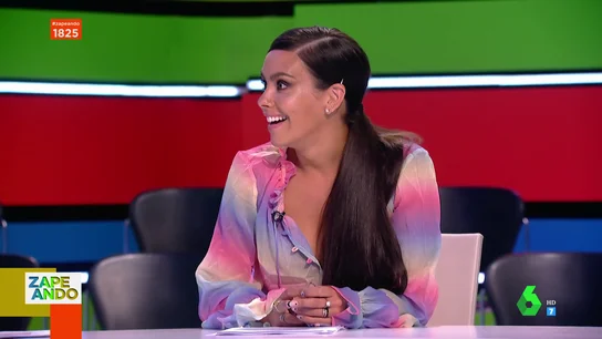La sorpresa de Camela a Cristina Pedroche sobre su próximo proyecto en pleno directo: "¡Firmo con sangre si hace falta!" La sorpresa de Camela a Cristina Pedroche sobre su próximo proyecto en pleno directo: "¡Firmo con sangre si hace falta!"