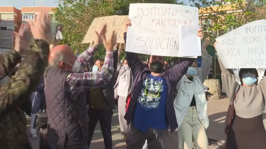 Los vecinos de Parla que han irrumpido en el acto Los vecinos de Parla que han irrumpido en el acto