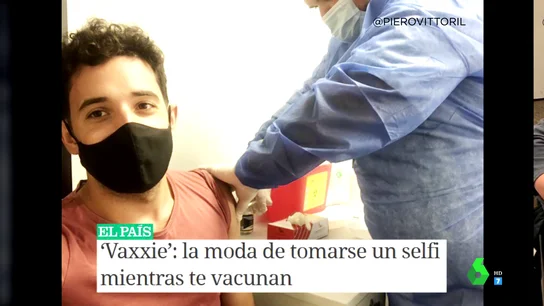 'Vaxxie', el fenómeno viral que ha llenado las redes de fotos vacunándose contra el COVID 'Vaxxie', el fenómeno viral que ha llenado las redes de fotos vacunándose contra el COVID