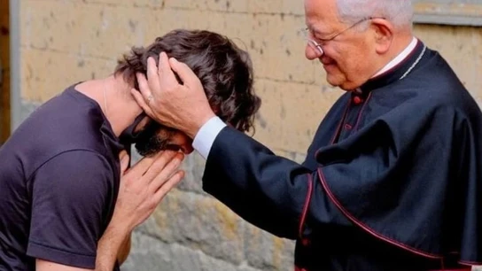 El párroco Ricardo Ceccobelli El párroco Ricardo Ceccobelli