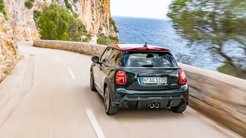 MINI John Cooper Works MINI John Cooper Works