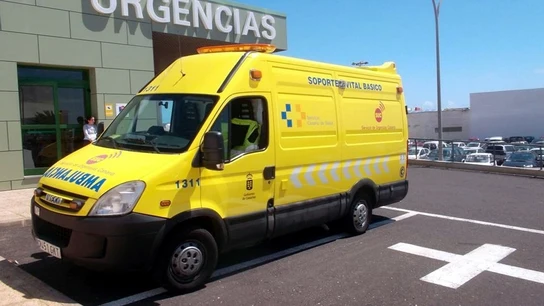 Imagen de archivo de una ambulancia del Servicio de Urgencias Canario (SUC) Imagen de archivo de una ambulancia del Servicio de Urgencias Canario (SUC)