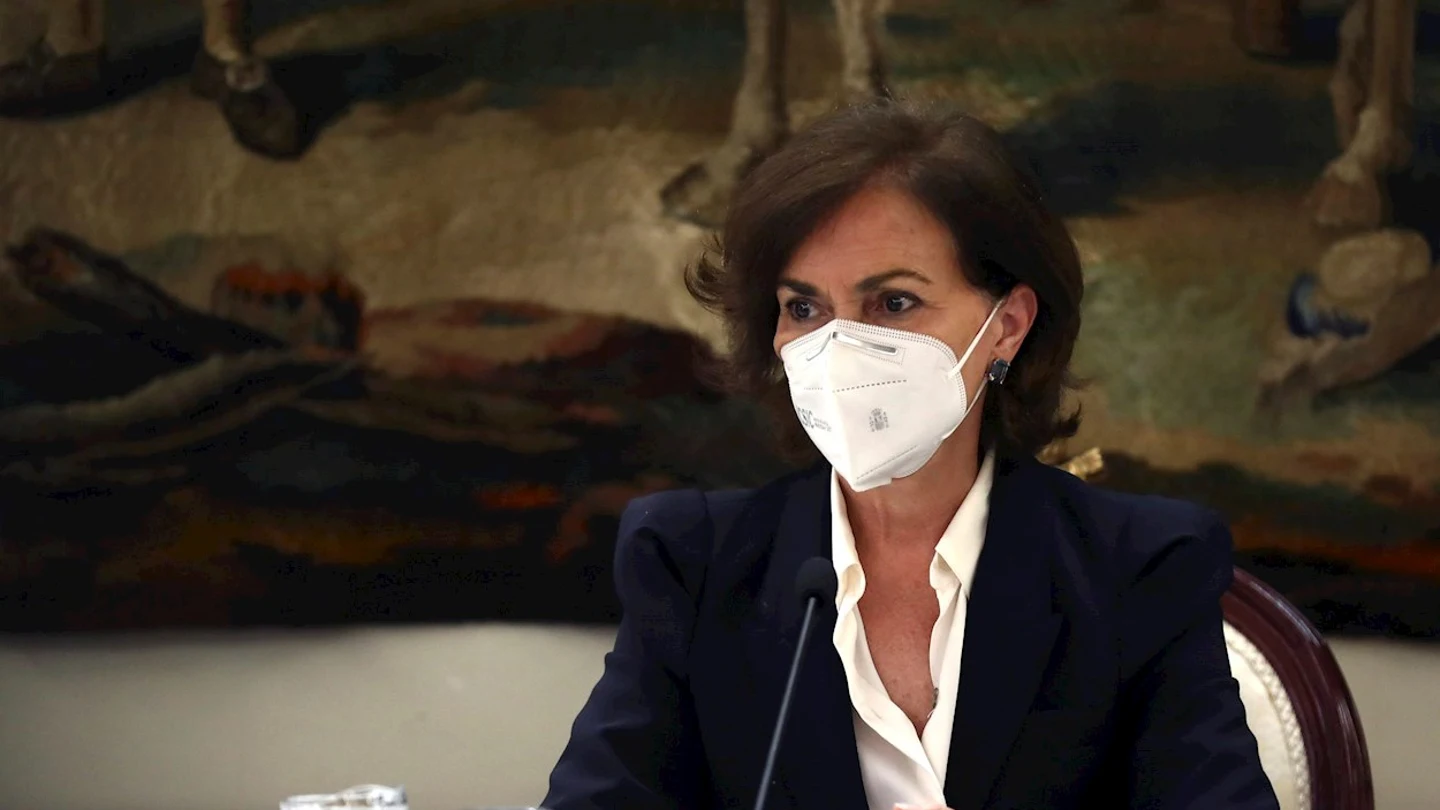 Carmen Calvo .
