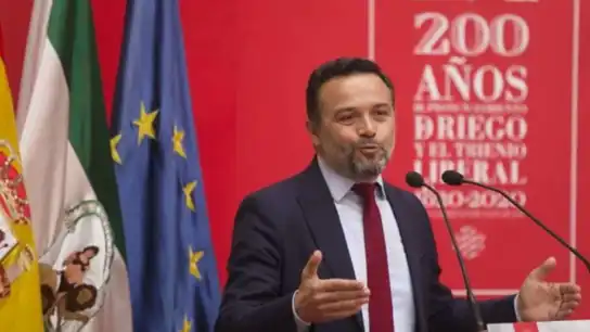 "Adiestrar y formar minusválidos psíquicos": la desafortunada redacción de unas bases por el Ayuntamiento de Las Cabezas de San Juan "Adiestrar y formar minusválidos psíquicos": la desafortunada redacción de unas bases por el Ayuntamiento de Las Cabezas de San Juan