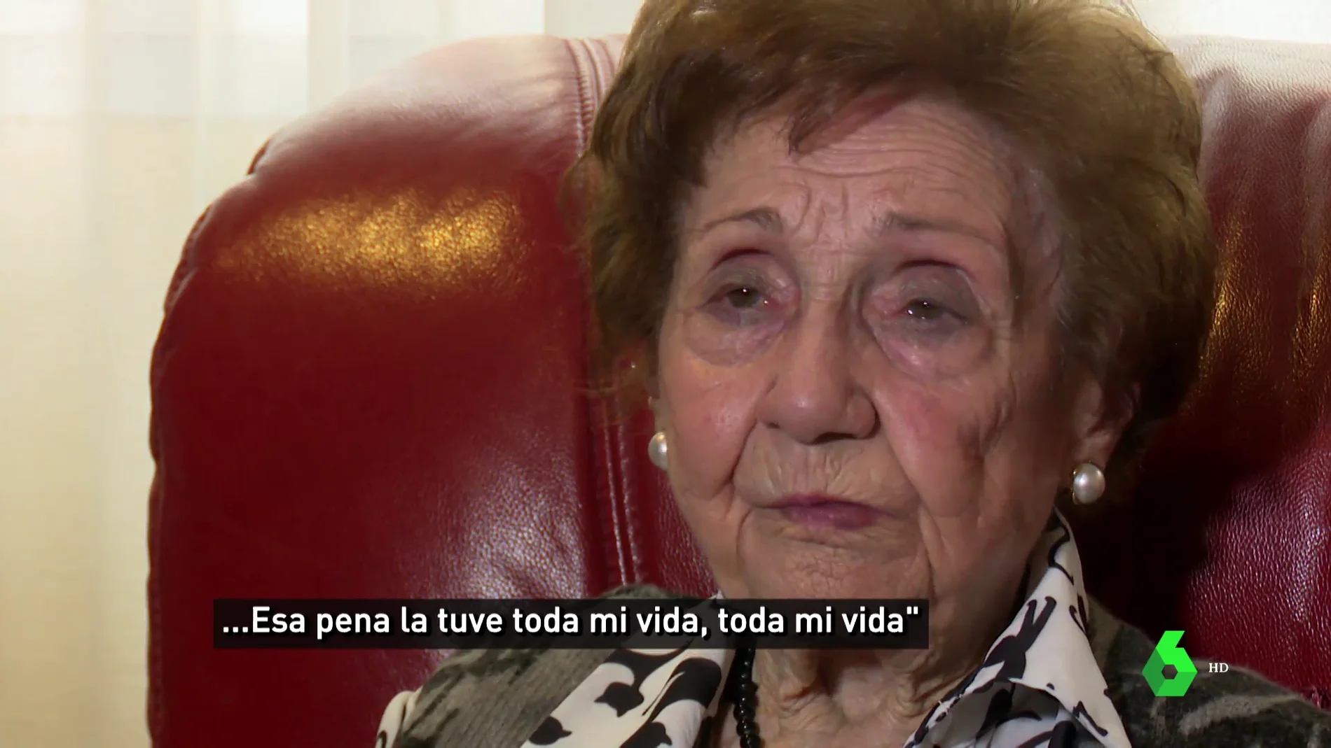 Maricuela (102 años) relata entre lágrimas cómo fue asesinado su hermano durante la Revolución de Asturias: "No se olvida nunca un crimen así, pobrín"