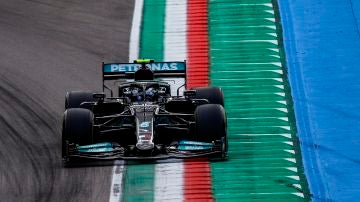 Valtteri Bottas ha sido el más rápido del viernes