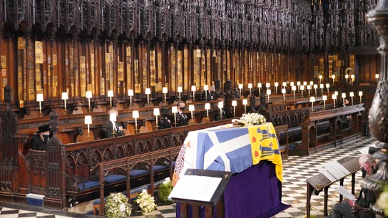 La reina Isabel II presencia el féretro de su marido, el duque de Edimburgo La reina Isabel II presencia el féretro de su marido, el duque de Edimburgo