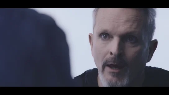 Miguel Bosé sorprende a Jordi Évole al desvelar lo que votó en las últimas elecciones generales Miguel Bosé sorprende a Jordi Évole al desvelar lo que votó en las últimas elecciones generales