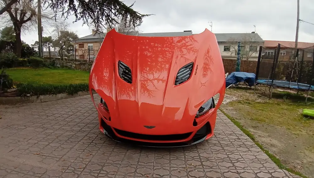 Aston Martin DBS Superleggera Volante