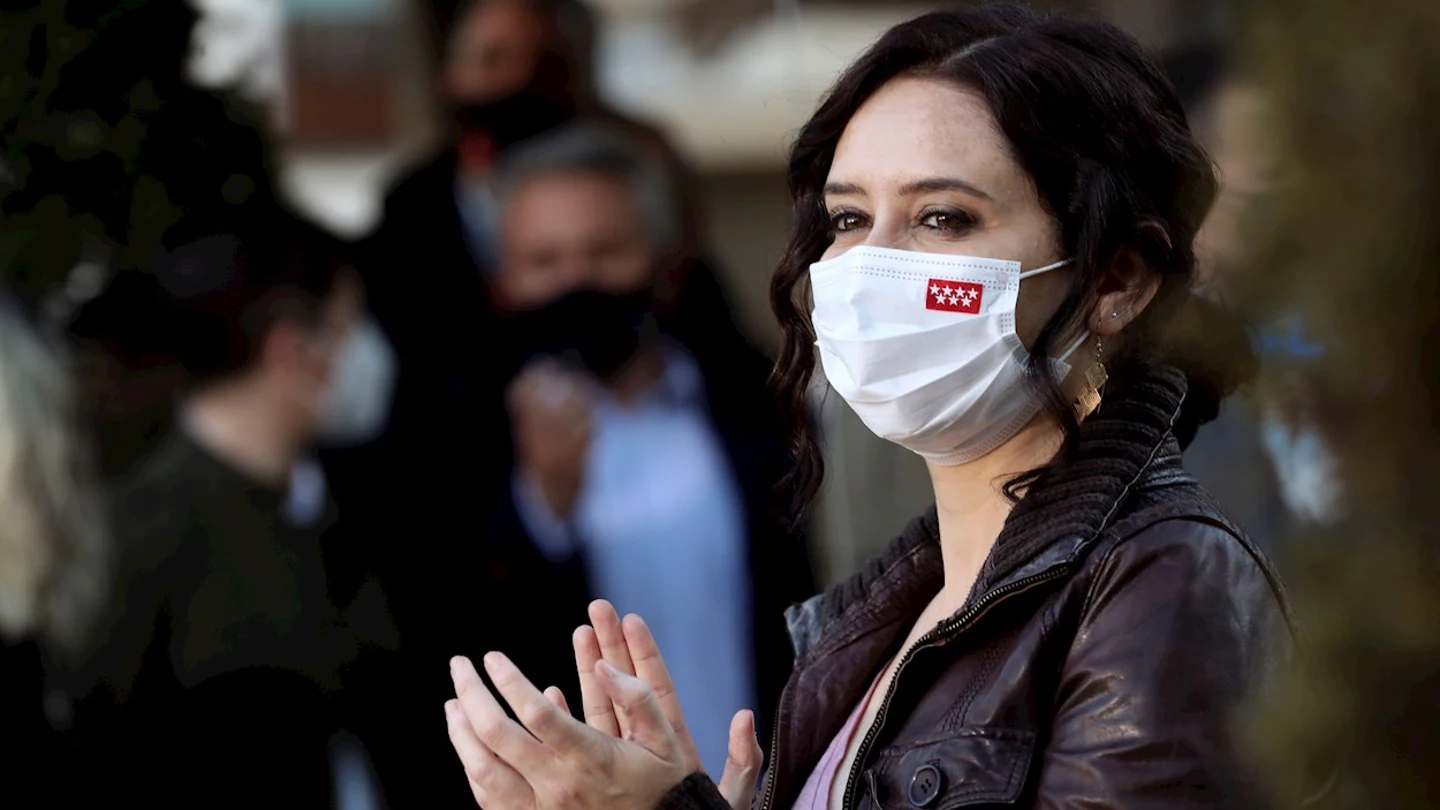 Encuestas Elecciones Madrid: Ayuso, cerca de doblar en escaños al PSOE y de conseguir la mayoría, según los últimos sondeos Encuestas Elecciones Madrid: Ayuso, cerca de doblar en escaños al PSOE y de conseguir la mayoría, según los últimos sondeos