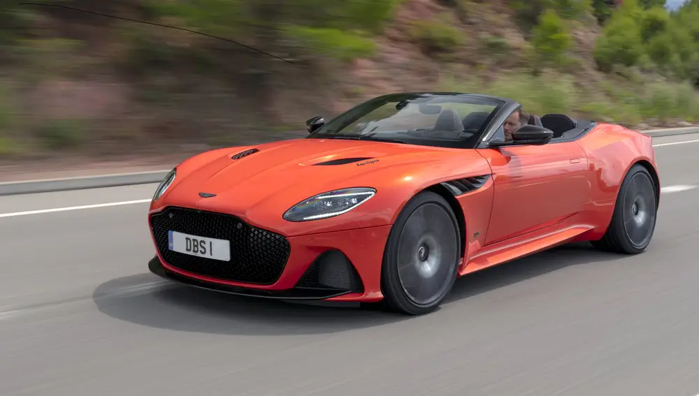 Aston Martin DBS Superleggera Volante