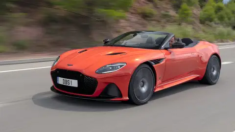Aston Martin DBS Superleggera Volante Aston Martin DBS Superleggera Volante