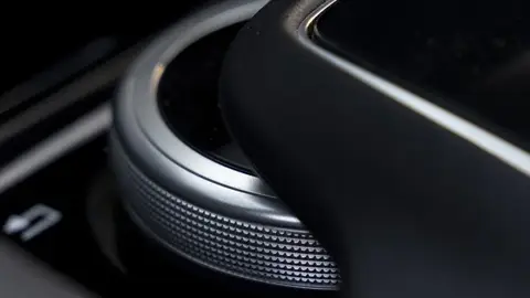 Aston Martin DBS Volante Superleggera Aston Martin DBS Volante Superleggera