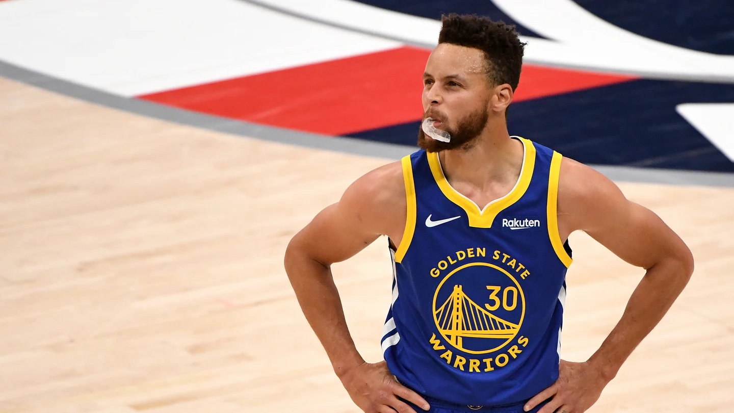 LaSexta Deportes (26-04-21) El increíble récord de Stephen Curry: ¡85 triples en solo un mes! LaSexta Deportes (26-04-21) El increíble récord de Stephen Curry: ¡85 triples en solo un mes!