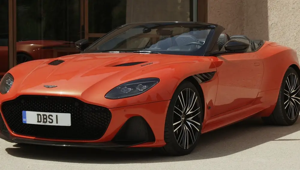 Aston Martin DBS Volante Superleggera