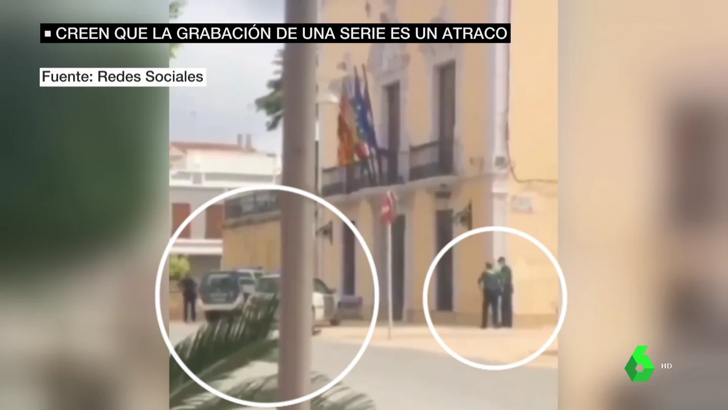 Confunden un rodaje con un atraco en el Ayuntamiento de Alginet Confunden un rodaje con un atraco en el Ayuntamiento de Alginet
