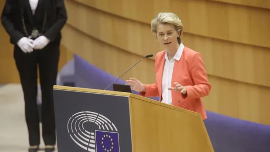 Ursula von der Leyen, presidenta de la Comisión Europea, durante un pleno en la Eurocámara Ursula von der Leyen, presidenta de la Comisión Europea, durante un pleno en la Eurocámara
