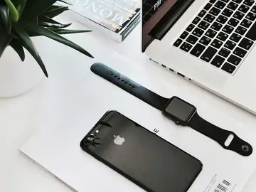 iPhone y Apple Watch iPhone y Apple Watch