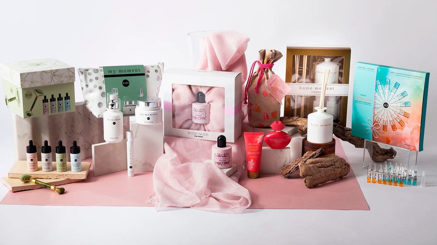 Lotes de belleza exclusivos que propone la Perfumería de Mercadona para el Día de la Madre Lotes de belleza exclusivos que propone la Perfumería de Mercadona para el Día de la Madre