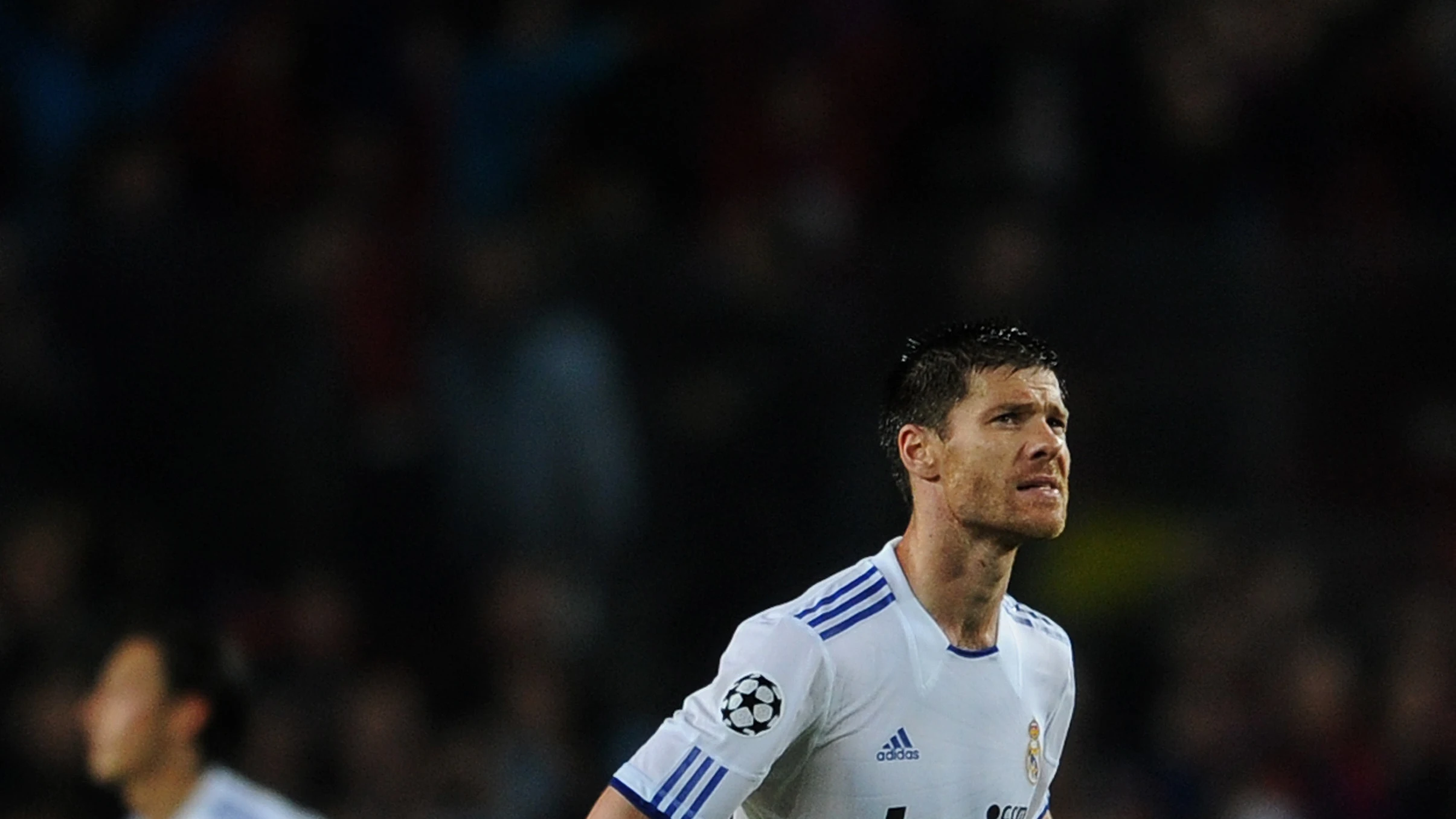 Xabi Alonso en el Camp Nou