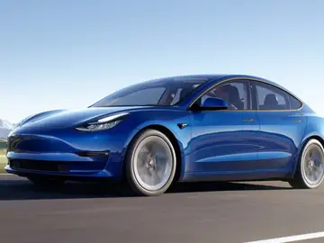 Tesla Model 3 Actualización en la autonomía