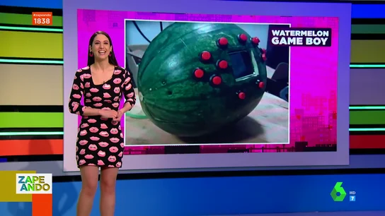 Una consola en una sandía o la Nintendo más grande del mundo: los inventos más absurdos de ingenieros en sus ratos libres Una consola en una sandía o la Nintendo más grande del mundo: los inventos más absurdos de ingenieros en sus ratos libres