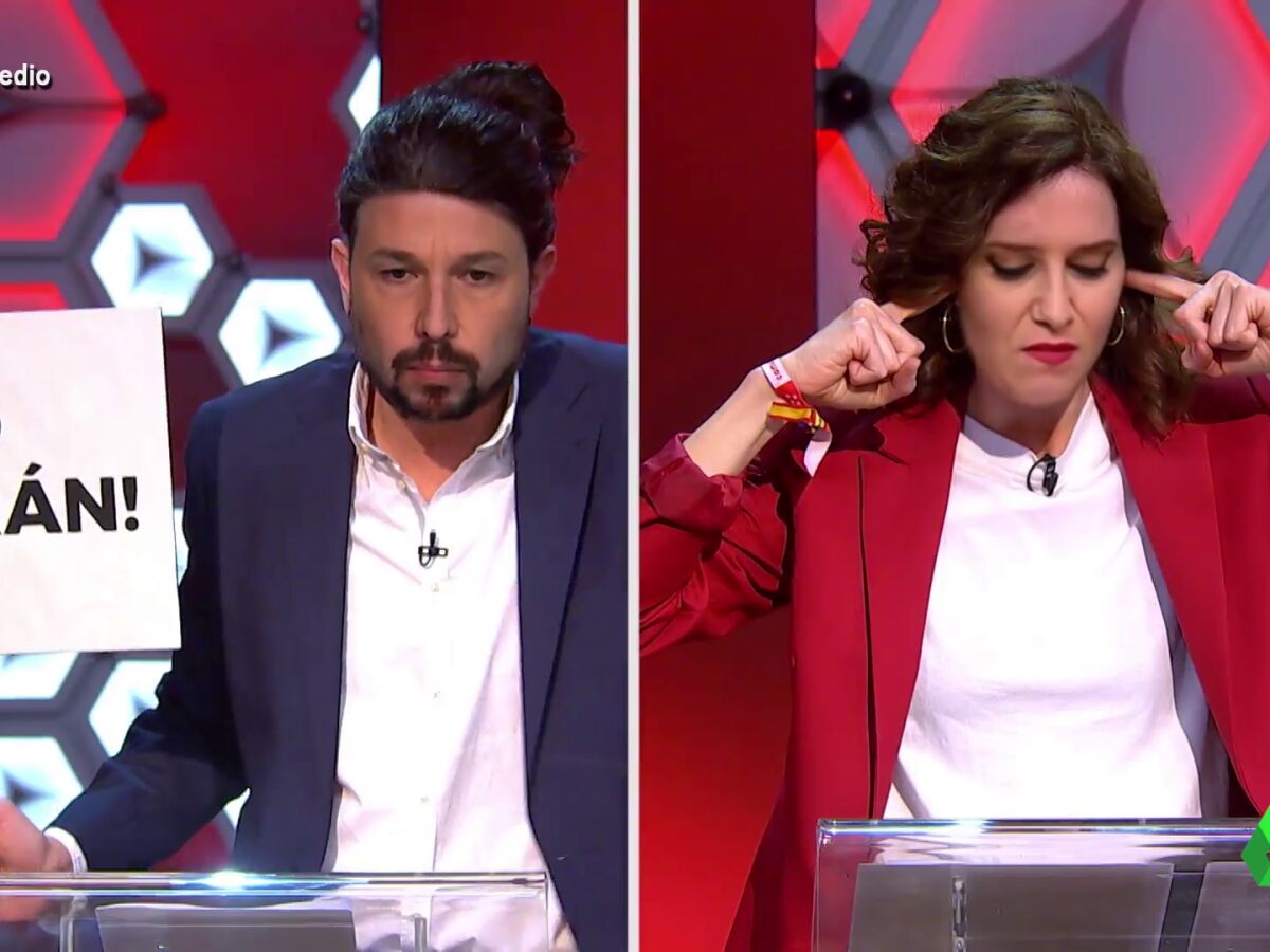Así ha sido el 'debate' más esperado: 'Ayuso' lanza sus zapatos por los  aires e 'Iglesias' se pone a cantar
