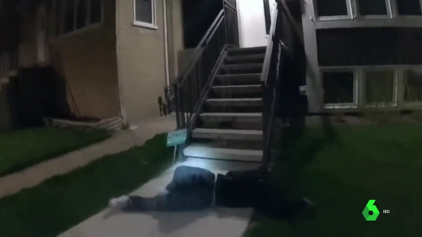 Investigan un nuevo caso de brutalidad policial en Chicago: un policía mató a un joven de 22 años disparándole por la espalda Investigan un nuevo caso de brutalidad policial en Chicago: un policía mató a un joven de 22 años disparándole por la espalda