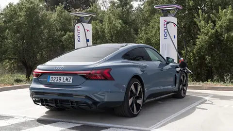 Audi e-tron GT Audi e-tron GT