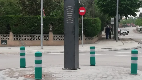 Aparece un nuevo monolito misterioso, esta vez en Celrà Aparece un nuevo monolito misterioso, esta vez en Celrà