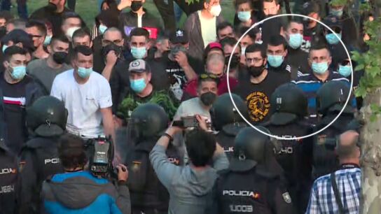 La Polic&iacute;a detuvo a dos escoltas de Podemos que participaron en los disturbios en el mitin de Vox en Vallecas