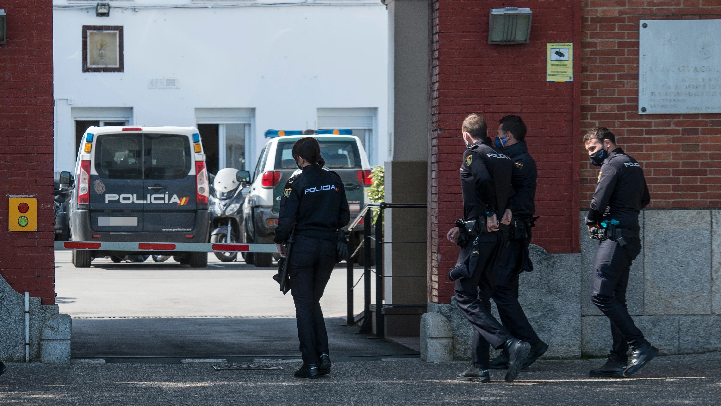 Da comienzo la vacunación de Policía Nacional y Guardia Civil en Cataluña