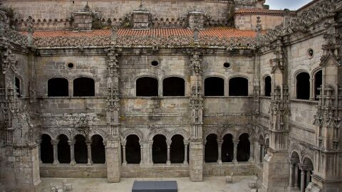 Claustro del Monasterio de Santo Estevo