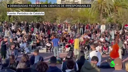 Desalojan un macrobotellón con más de 300 personas sin distancia de seguridad en Barcelona Desalojan un macrobotellón con más de 300 personas sin distancia de seguridad en Barcelona
