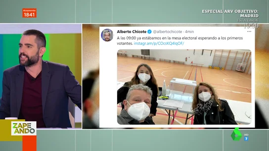 La foto de Alberto Chicote en la mesa electoral que divierte a los zapeadores: "No se van a aburrir en esa mesa" La foto de Alberto Chicote en la mesa electoral que divierte a los zapeadores: "No se van a aburrir en esa mesa"