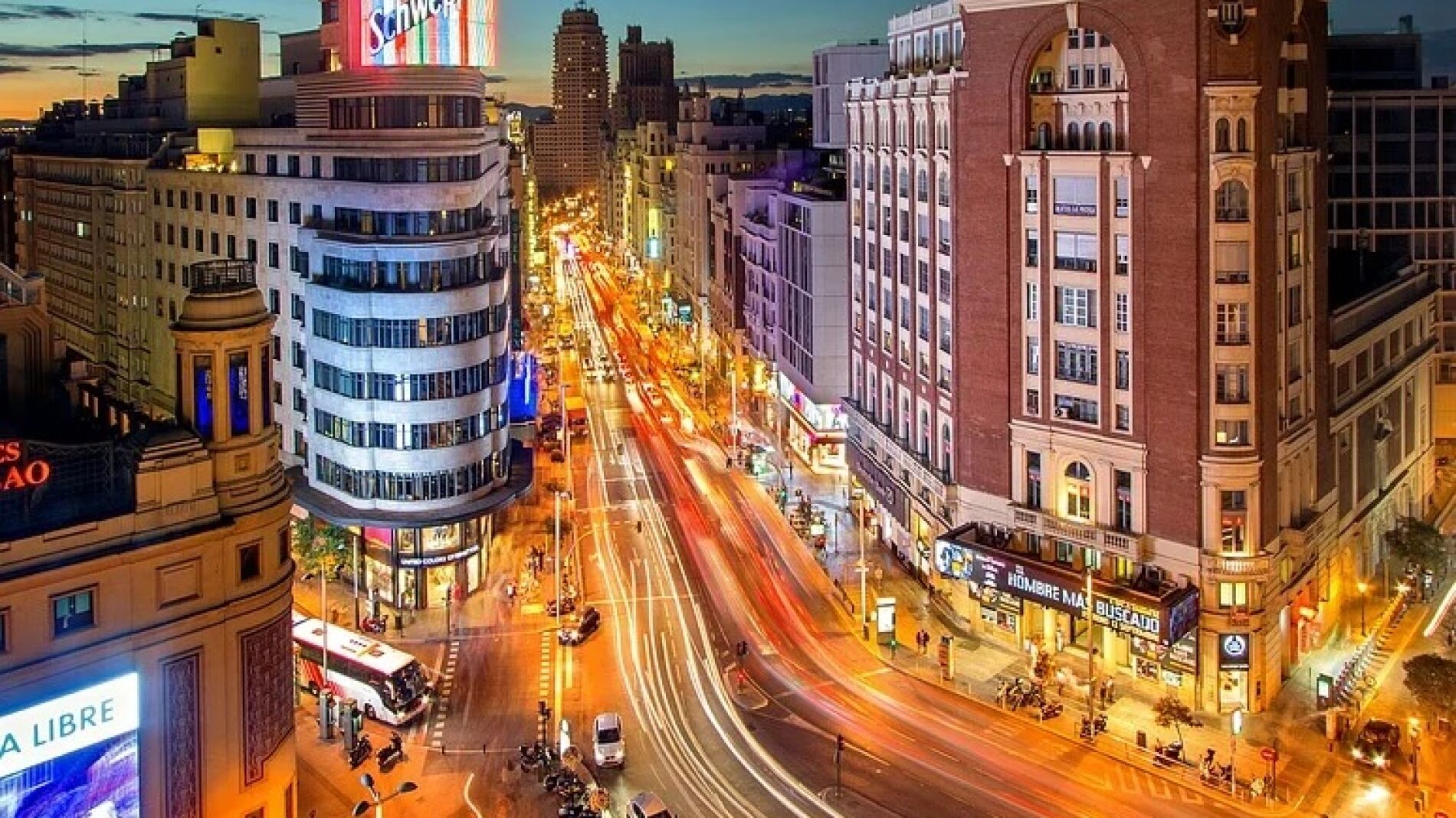 Tr&aacute;fico en la ciudad