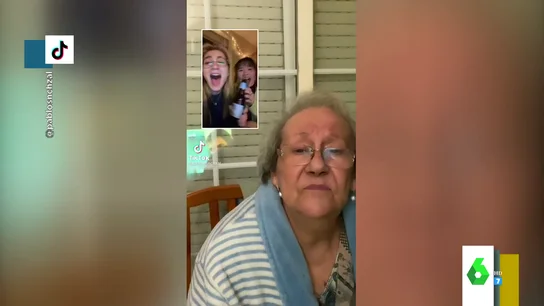 El cabreo de una abuela ante una broma de Tik Tok: "De qué os reís, hijas de puta" El cabreo de una abuela ante una broma de Tik Tok: "De qué os reís, hijas de puta"