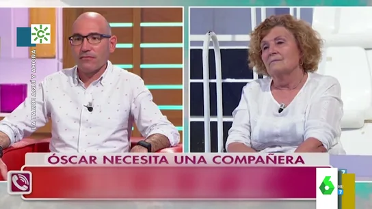 La extraña forma de una madre de 'vender' a su hijo en un programa de citas: "Es muy corto" La extraña forma de una madre de 'vender' a su hijo en un programa de citas: "Es muy corto"