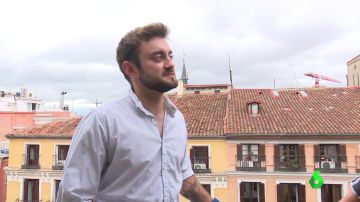 Profesor, actor y aficionado al surf: así es Ethan Alcaraz, el primer candidato trans a Mister RNB España