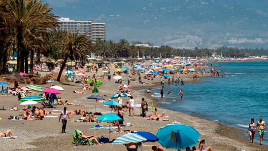 Imagen de la playa de La Carihuela, en Torremolinos, Málaga Imagen de la playa de La Carihuela, en Torremolinos, Málaga
