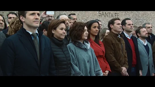 La foto de Colón, el "error" que propició la crisis interna en Cs: "Le dije a Rivera que le regalamos el centro a Sánchez" La foto de Colón, el "error" que propició la crisis interna en Cs: "Le dije a Rivera que le regalamos el centro a Sánchez"