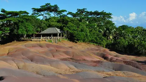 La tierra de los 7 colores La tierra de los 7 colores