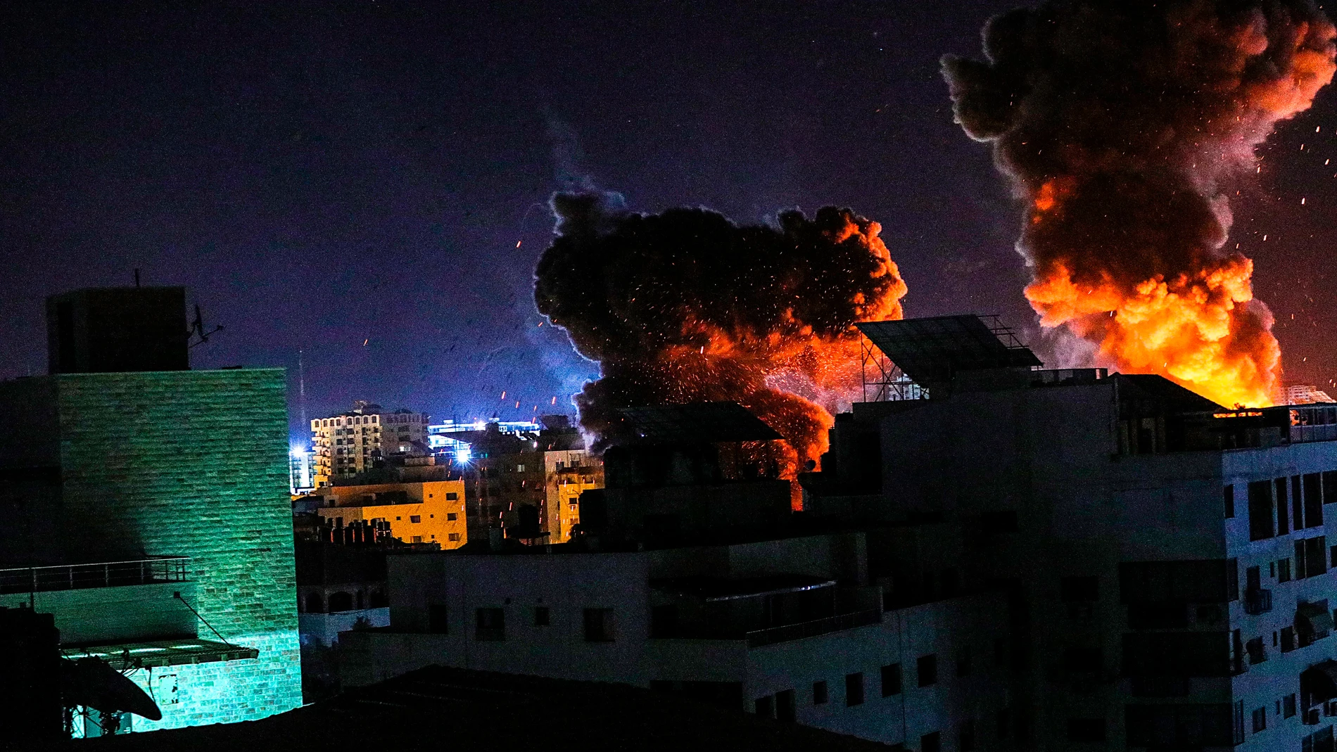 Imagen de una explosión en la Franja de Gaza tras los bombardeos de Israel (Archivo)