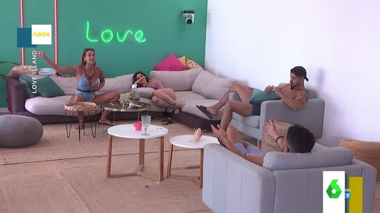 Así son las monumentales broncas de Celia con sus compañeros que conquistan a Dani Mateo: "Tiene que ganar Love Island" Así son las monumentales broncas de Celia con sus compañeros que conquistan a Dani Mateo: "Tiene que ganar Love Island"