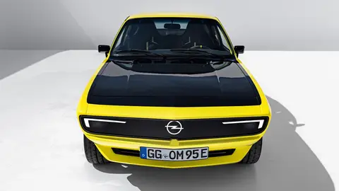 Opel Manta GSe elektroMOD Opel Manta GSe elektroMOD